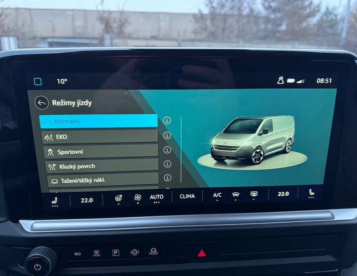 Volkswagen Caravelle 24