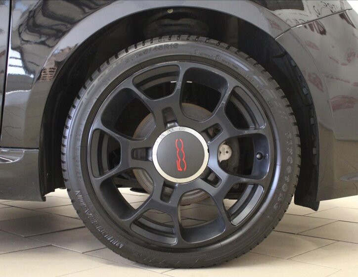 Fiat 500 Hatchback 899,0 63 kw