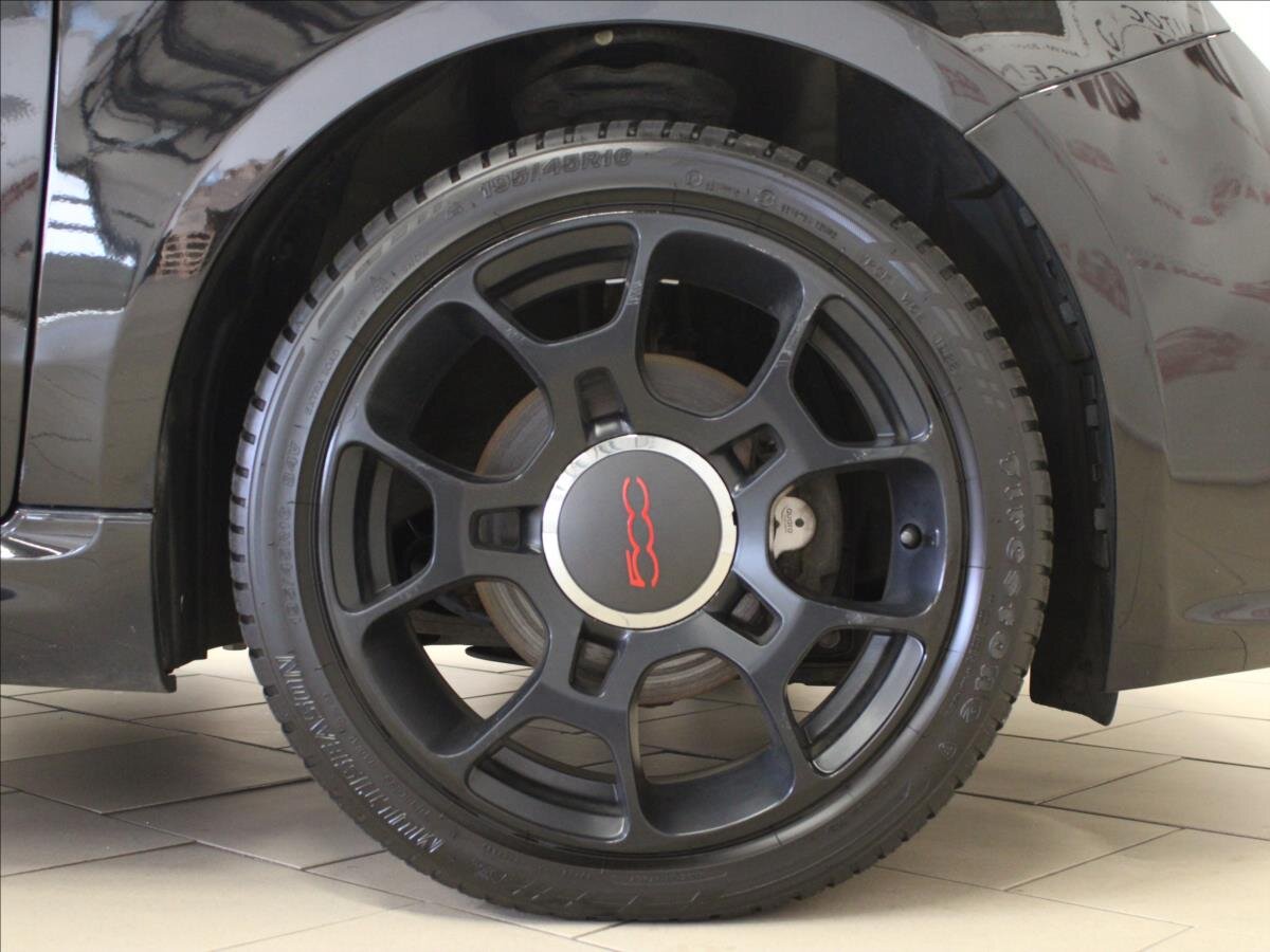 Fiat 500 Hatchback 899,0 63 kw