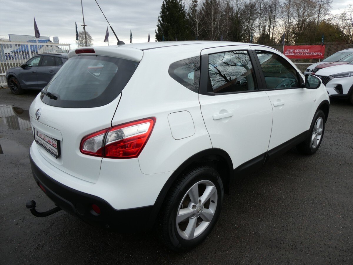 Nissan Qashqai SUV 2,0 l 104 kw