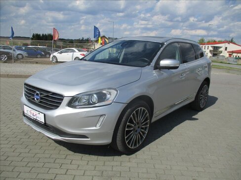 Volvo XC60 SUV / Terénní 2,4 l 133 kw
