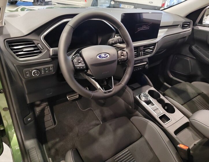 Ford Kuga SUV 2,5 l 178 kw