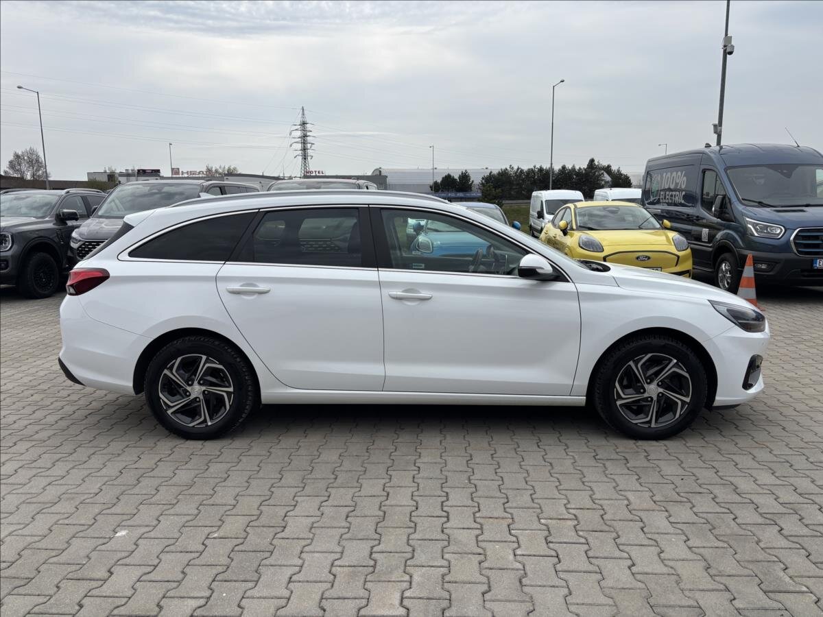 Hyundai i30 Kombi 998,0 88 kw