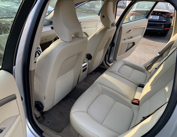 Volvo V70 Kombi 2,4 l 158 kw