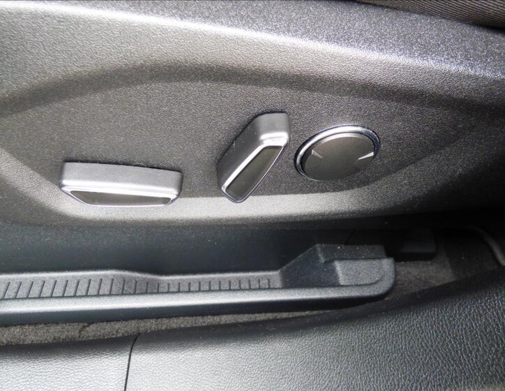 Ford S-MAX MPV 2,0 l 110 kw