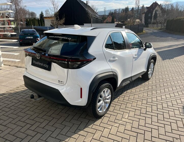 Toyota Yaris Cross SUV / Terénní 1,5 l 68 kw