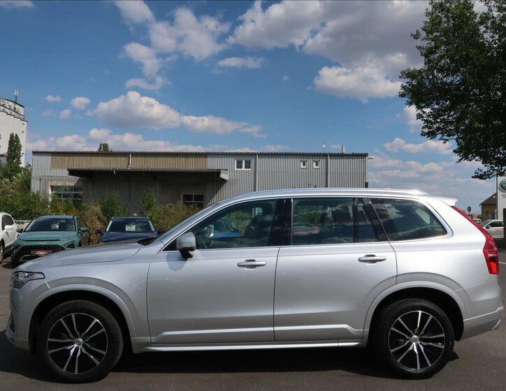 Volvo XC90 6