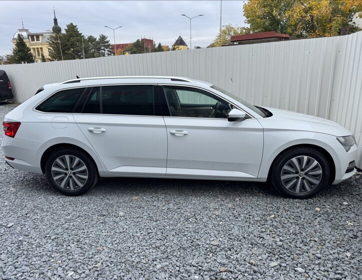 Škoda Superb 15