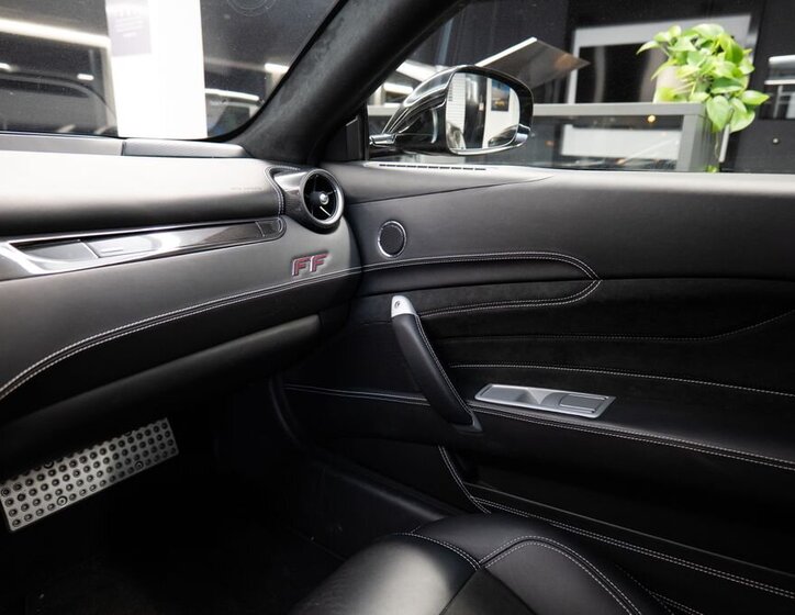 Ferrari FF Kupé 6,3 l 486 kw