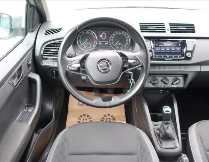 Škoda Fabia 15