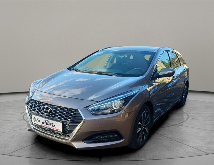 Hyundai i40 Kombi 1,6 l 100 kw