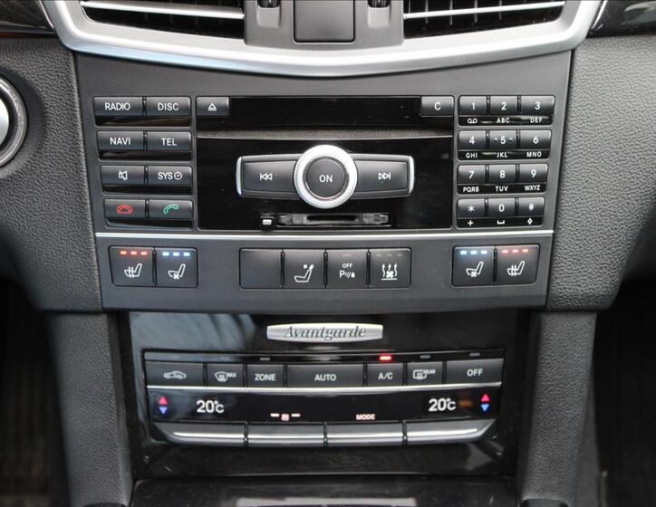 Mercedes-Benz Třídy E 21