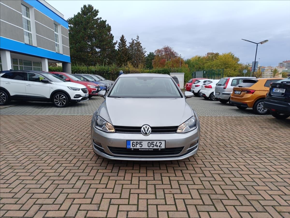Volkswagen Golf Hatchback 1,4 l 110 kw