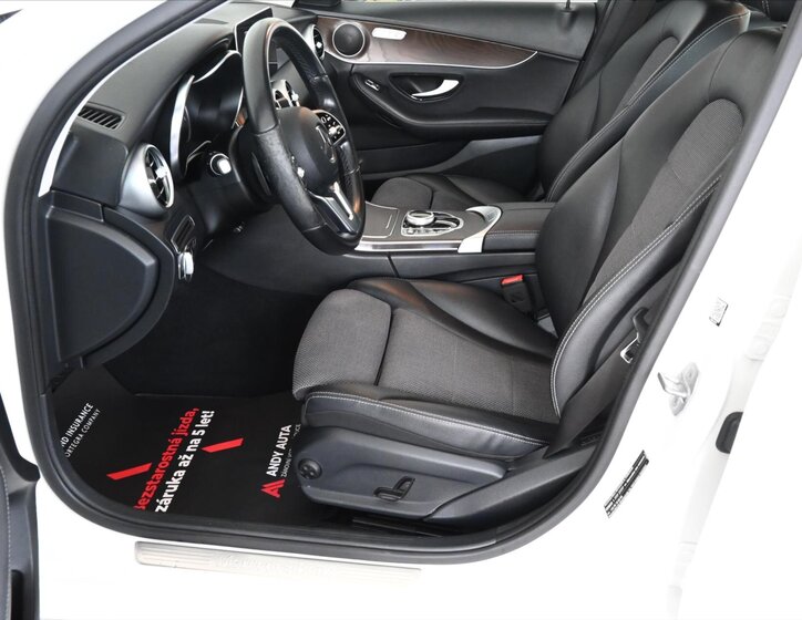 Mercedes-Benz Třídy C Kombi 2,0 l 143 kw