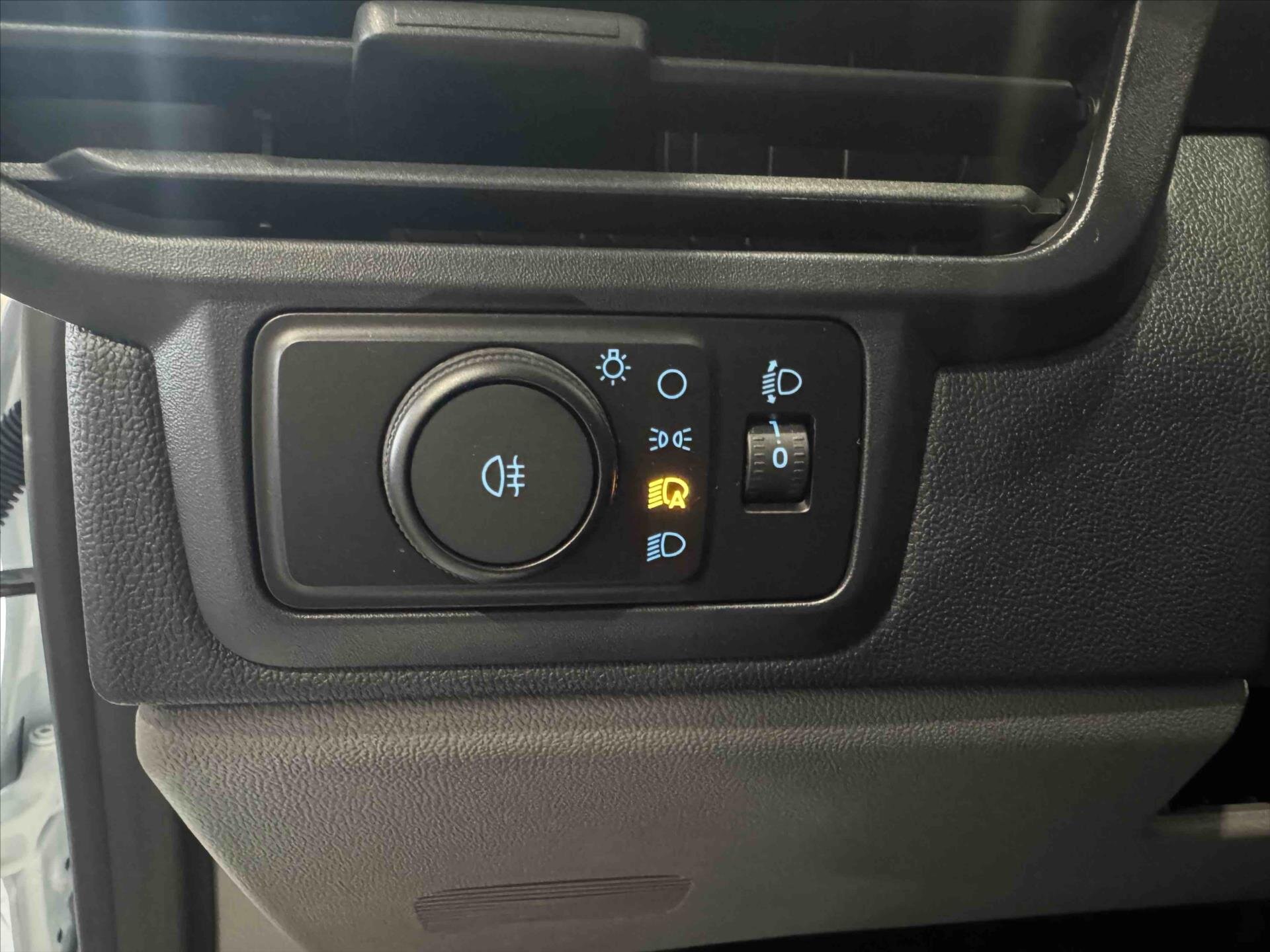 Ford Transit Custom VAN / Minibus 2,0 l 110 kw