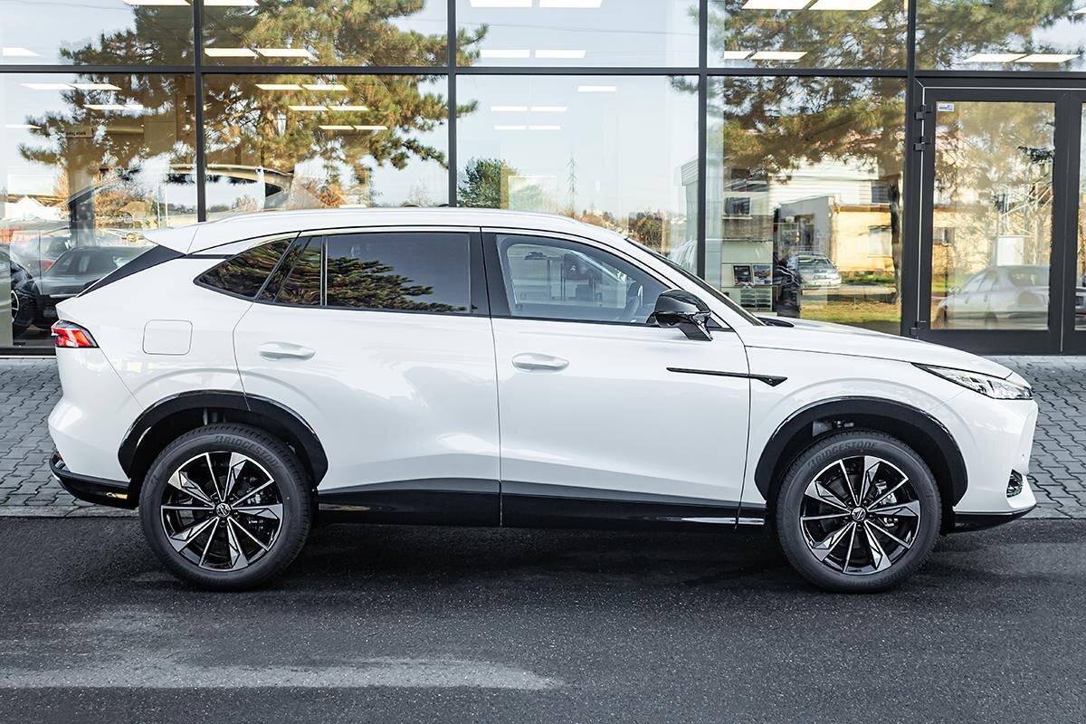 MG HS SUV 1,5 l 125 kw