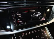 Audi Q8 SUV 3,0 l 210 kw