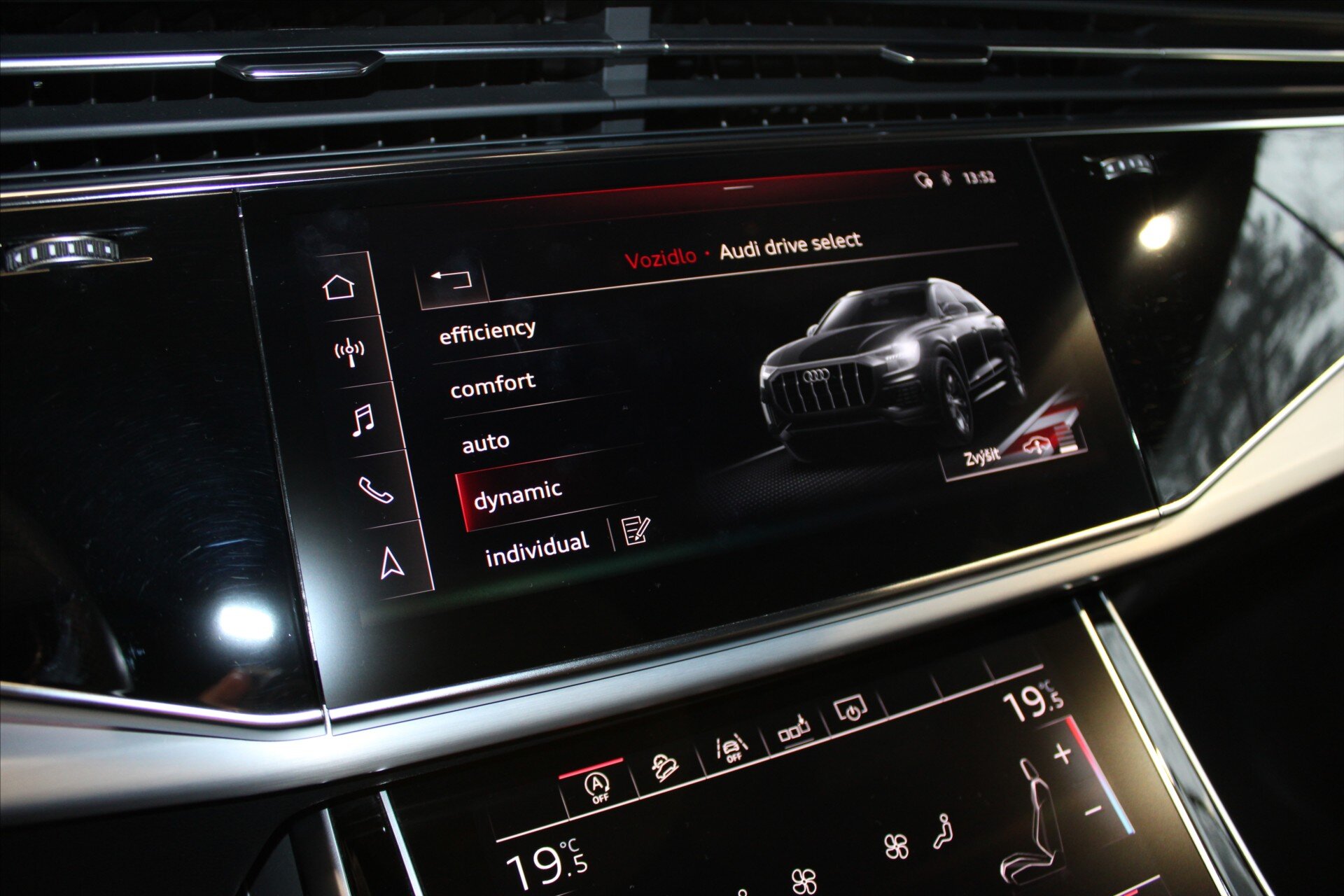 Audi Q8 SUV 3,0 l 210 kw