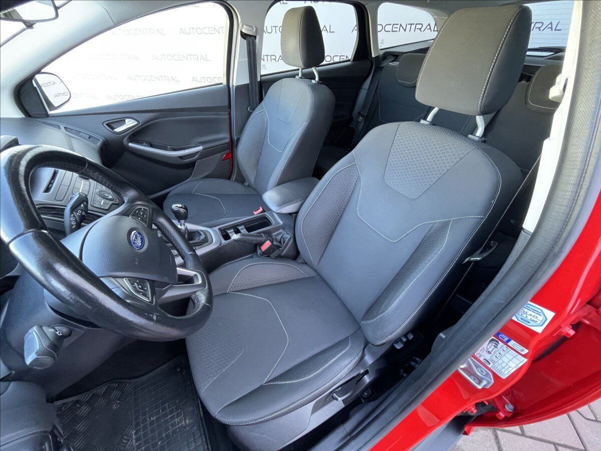 Ford Focus Kombi 999,0 92 kw