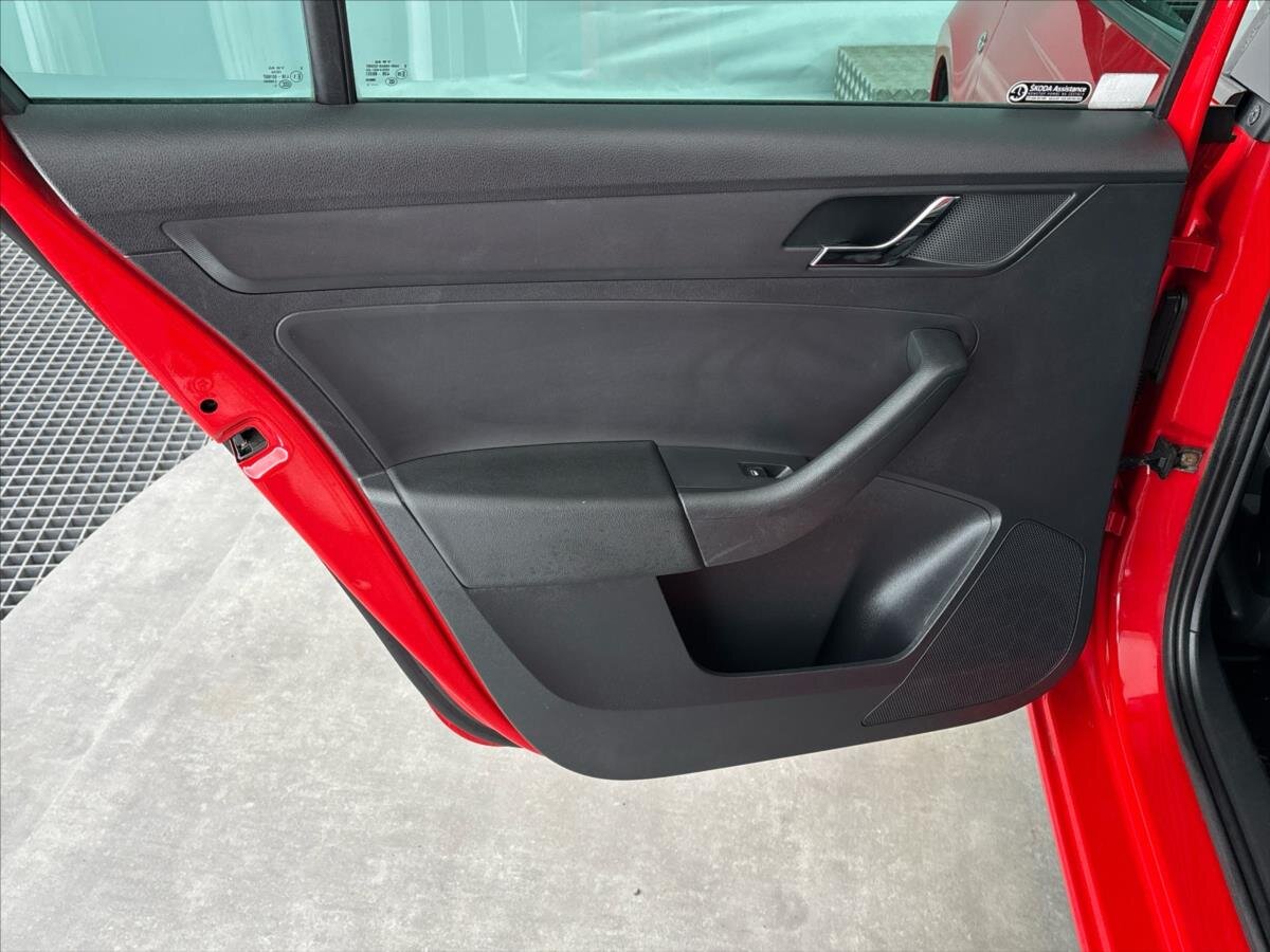 Škoda Rapid Liftback 1,2 l 77 kw