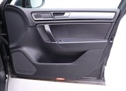 Volkswagen Touareg 12