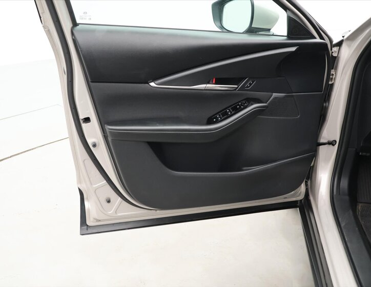 Mazda CX-30 SUV / Terénní 2,0 l 110 kw