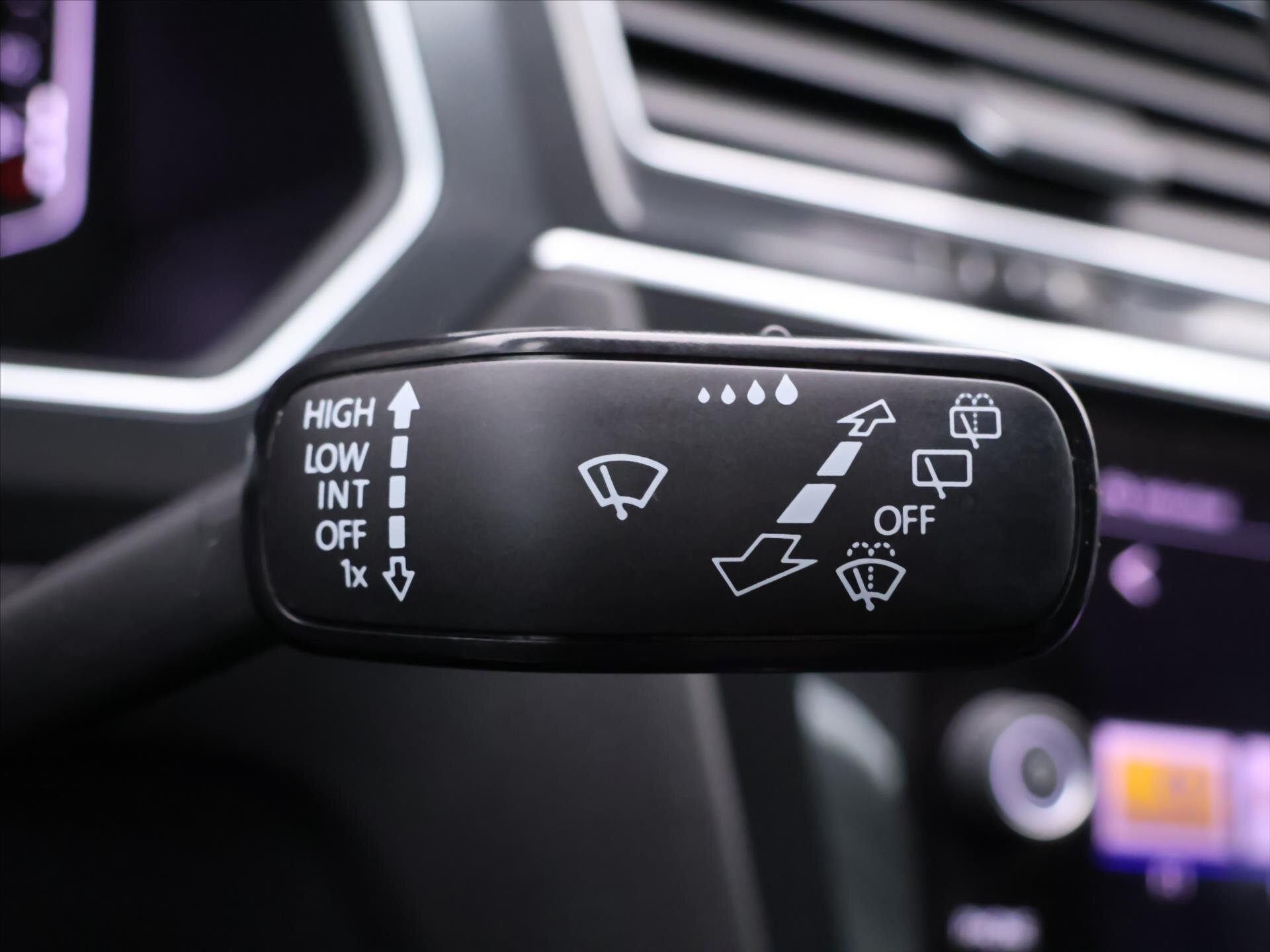 Volkswagen Tiguan SUV / Terénní 2,0 l 140 kw