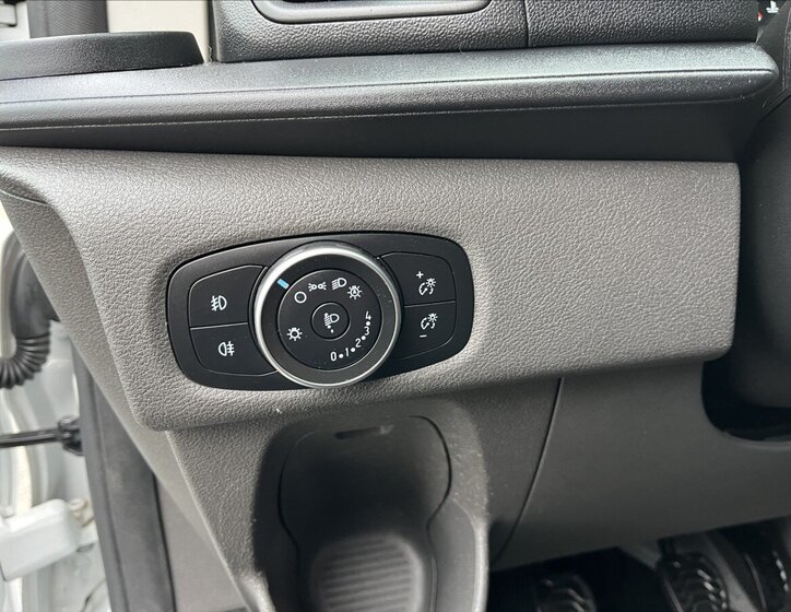 Ford Transit Custom 48