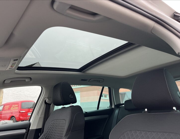 Škoda Superb Kombi 2,0 l 110 kw