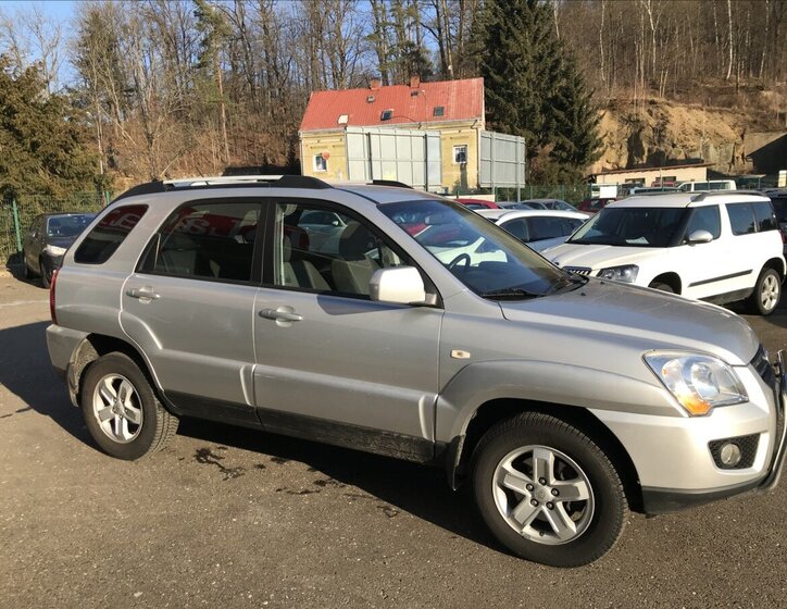KIA Sportage SUV / Terénní 2,0 l 104 kw