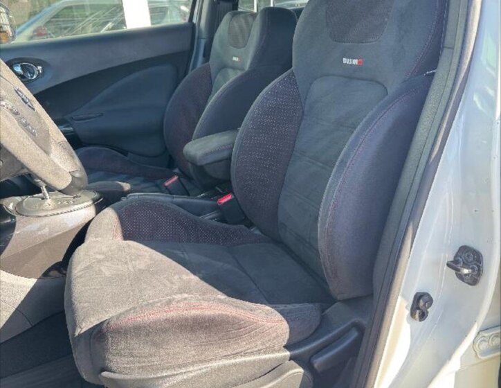 Nissan Juke Hatchback 1,6 l 147 kw