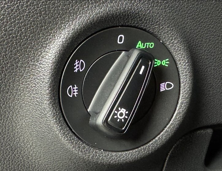 Škoda Karoq SUV / Terénní 2,0 l 85 kw