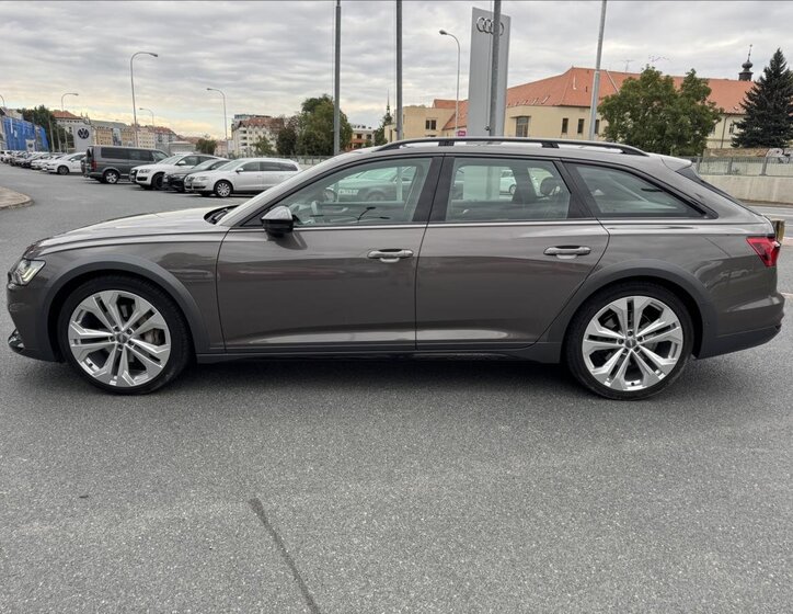 Audi A6 Allroad Kombi 3,0 l 210 kw
