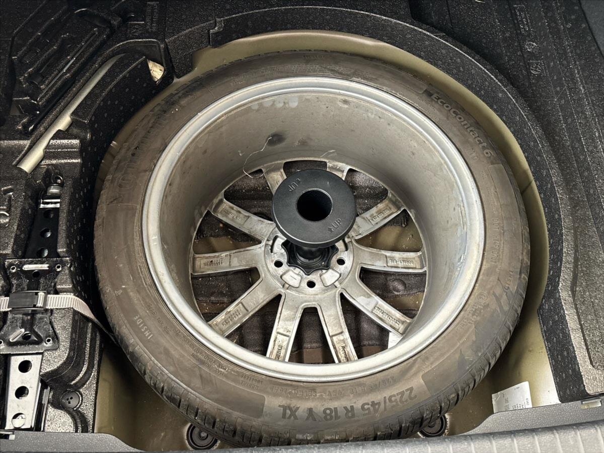 Volkswagen Passat Sedan / Limuzína 2,0 l 140 kw