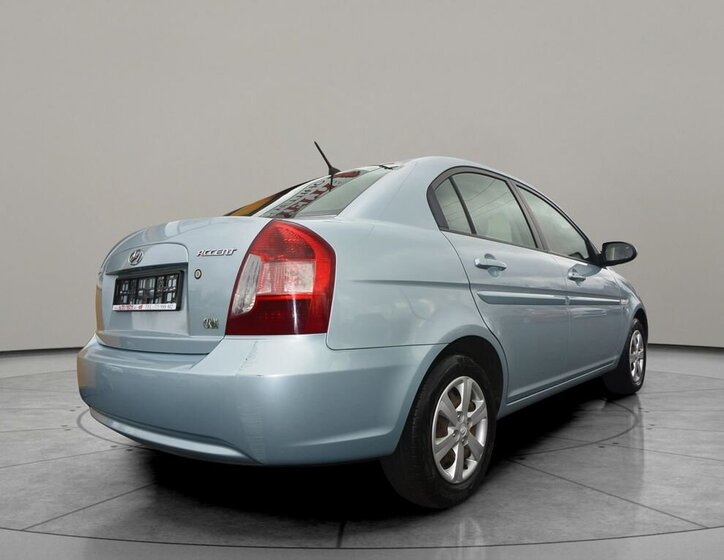 Hyundai Accent Hatchback 1,5 l 81 kw