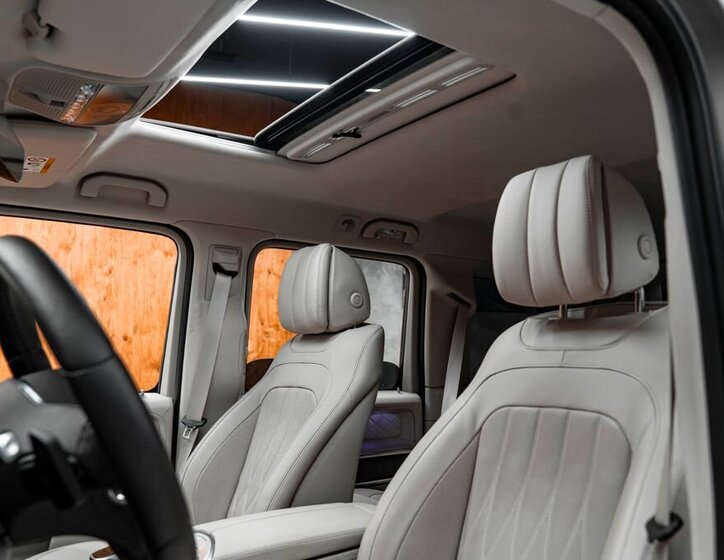 Mercedes-Benz Třídy G SUV / Terénní 4,0 l 310 kw