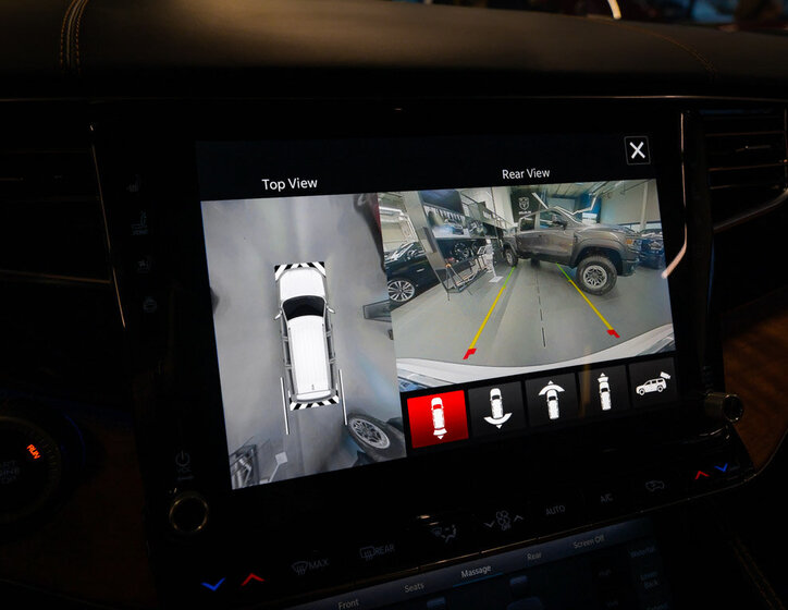 Jeep Grand Wagoneer SUV 6,4 l 351 kw