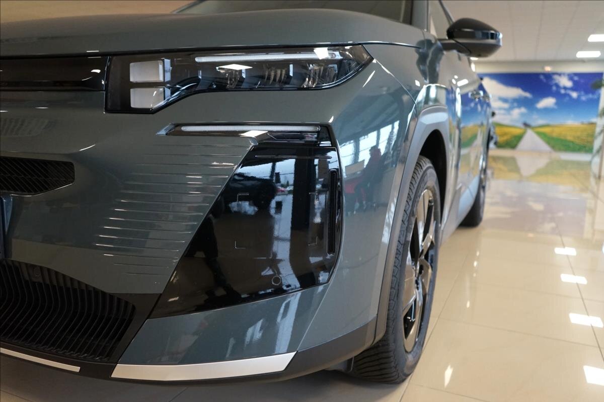 Citroën C5 Aircross SUV / Terénní 1,2 l 107 kw