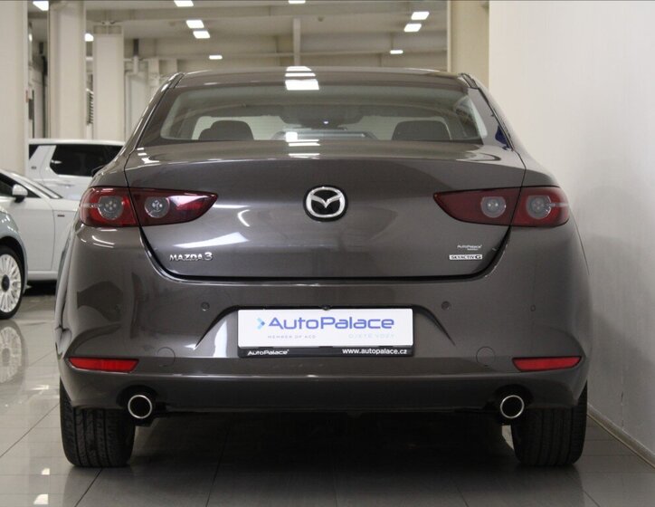 Mazda 3 Sedan 2,0 l 90 kw