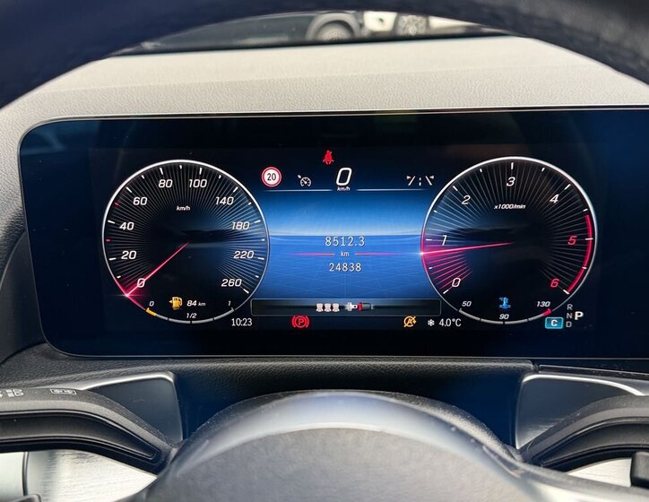 Mercedes-Benz GLB SUV / Terénní 2,0 l 110 kw