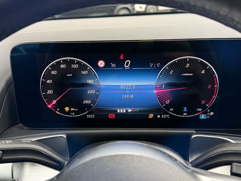 Mercedes-Benz GLB SUV / Terénní 2,0 l 110 kw