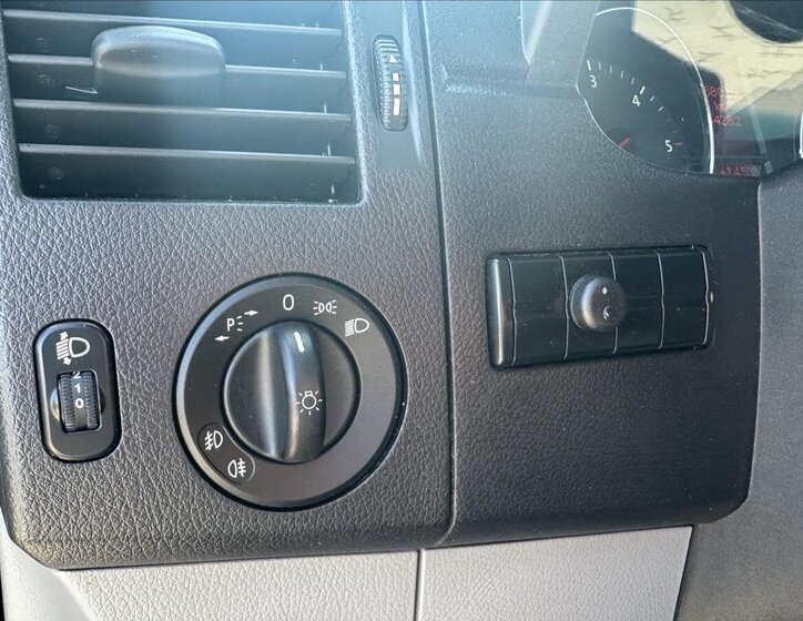 Volkswagen Crafter Skříň 2,0 l 120 kw