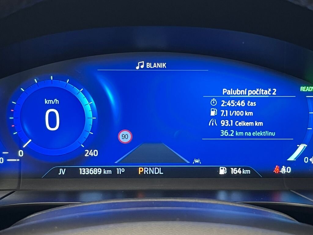 Ford Kuga SUV / Terénní 2,5 l 140 kw