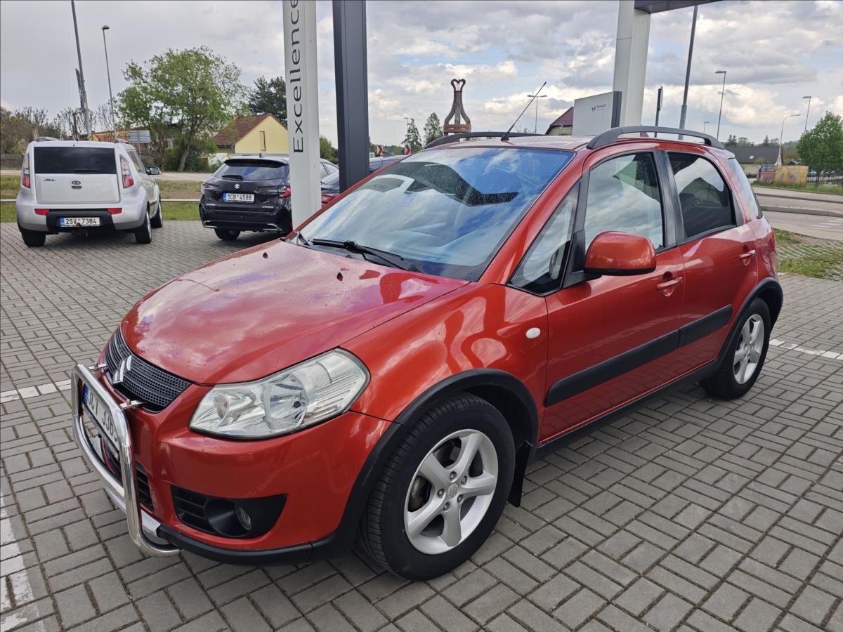 Suzuki SX4 Hatchback 1,5 l 73 kw