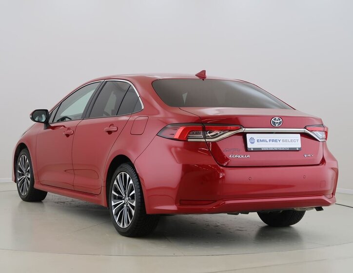 Toyota Corolla Sedan / Limuzína 1,8 l 72 kw