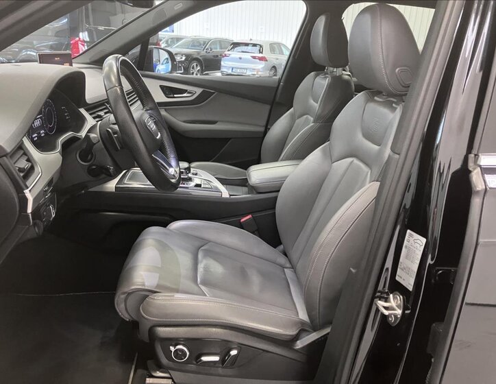 Audi Q7 SUV / Terénní 3,0 l 200 kw