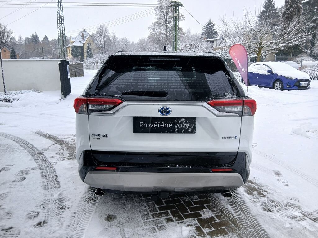 Toyota RAV4 SUV 2,5 l 131 kw