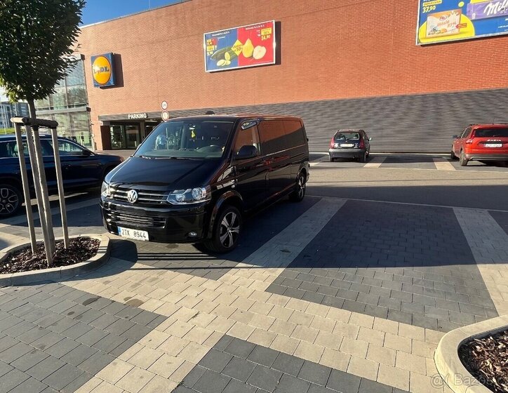 Volkswagen Caravelle VAN-Minibus 0,0 0