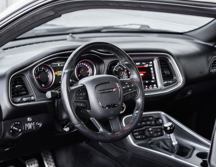 Dodge Challenger Kupé 5,7 l 277 kw