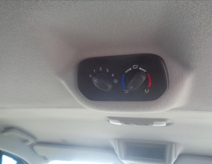 Ford Transit Custom Ostatní 2,0 l 77 kw